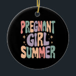 Schwangerschaft Reveal Schwangere Mädchen Sommer B Keramik Ornament<br><div class="desc">Schwangerschaft Reveal Schwangere Mädchen Sommer Baby Dusche</div>