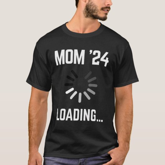 Schwangerschaft Sprichwort Mama 2024 für die bevor T-Shirt (Vorderseite)