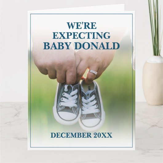 Schwangerschaftsankündigung mit Kinderschuhen Karte (Vorderseite)