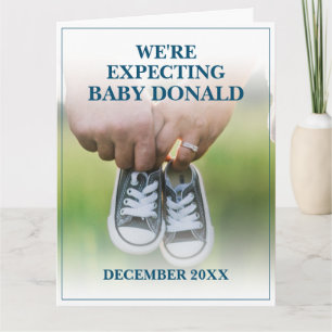 Schwangerschaftsankündigung mit Kinderschuhen Karte