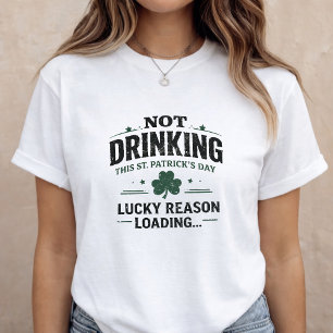 Schwangerschaftsankündigung zum St. Patrick's Day T-Shirt