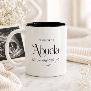 Schwangerschaftsankündigungsgeschenk für Abuela Zweifarbige Tasse