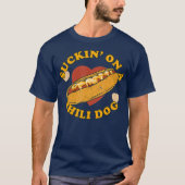 Schwanz auf einem Chili Hund Feinschmecker Funny T-Shirt (Vorderseite)