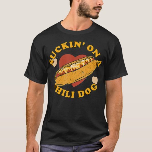 Schwanz auf einem Chili Hund Feinschmecker Funny T-Shirt (Vorderseite)