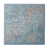 Schwarm von Fischen in Korallenblau ID1198 Fliese (Vorderseite)