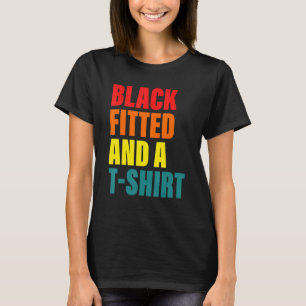 Schwarz Angepasst und ein Schwert T-Shirt