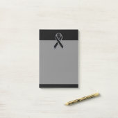 Schwarz auf schwarzem Band-Bewusstsein Post-it Klebezettel (Auf Schreibtisch)