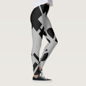 Schwarz auf silbergrauen, geometrischen Formen Leggings (Rechts)