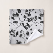 Schwarz auf Silbermustern Vögel und Kirschblüten Badhandtuch Set (Waschlappen)