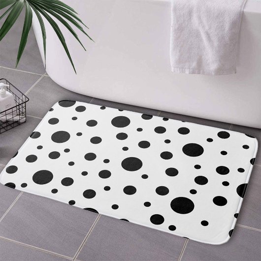 Schwarz auf weißem Polka-Dot-Muster Badematte