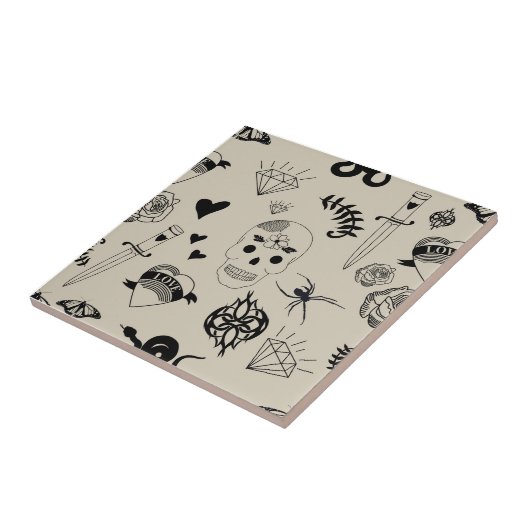 Schwarz & Beige Hand Dragezeichnetes Tattoo-Muster Fliese (Seite)