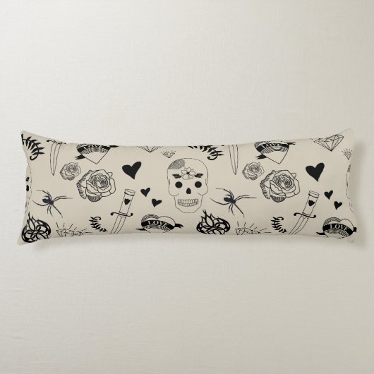 Schwarz & Beige Hand Dragezeichnetes Tattoo-Muster Seitenschläferkissen (Vorderseite)