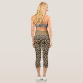 Schwarz-Beige Paisley Pattern Hochgebirgskäfer Capri Leggings (Rückseite)