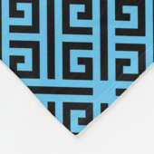 Schwarz-Blau-Griechisches Schlüsselmuster Fleecedecke (Ecke)