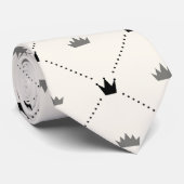 Schwarz-Creme-Krone im gesamten Druck Krawatte (Gerollt)