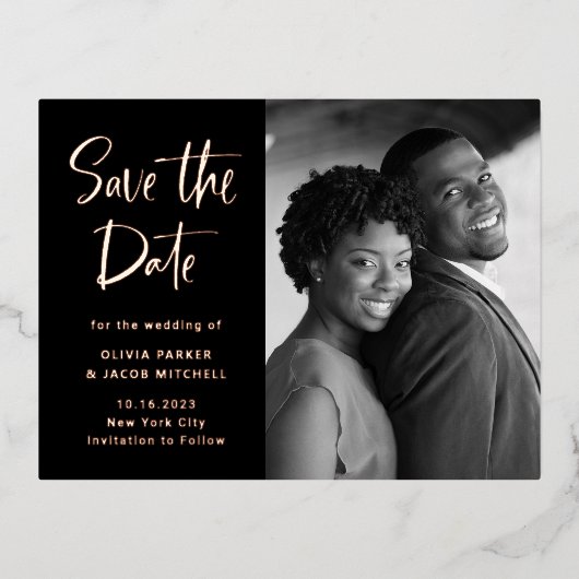 Schwarz | Elegantes Foto Save the Date Rose Gold Folie Einladungspostkarte (Vorderseite)