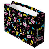 Schwarz farbenfrohe 80er Jahre Retro-Muster Große Geschenktüte (Rückseite Schrägansicht)