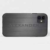 Schwarz gebürstetes Aluminium-Look-Monogramm Case-Mate iPhone Hülle (Rückseite (Horizontal))