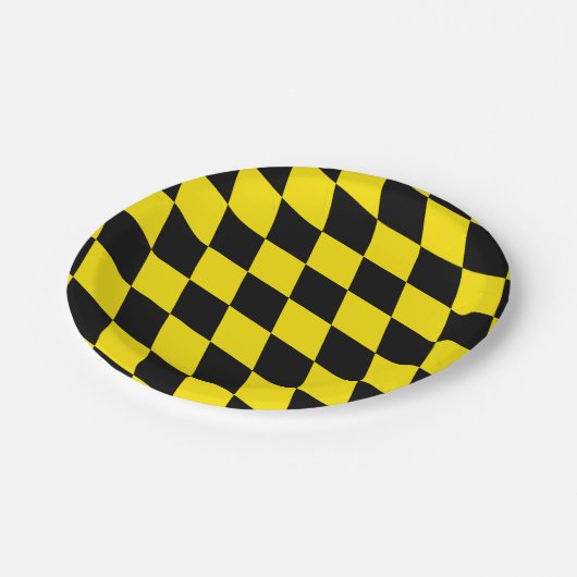 Schwarz-Gelb-Bayern Diamantfahne-Muster Pappteller (Schrägansicht)