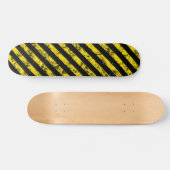 Schwarz-Gelb-Grunge-Vorsichtsstreifen-Muster Skateboard (Horizontal)