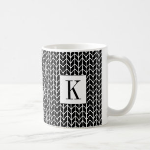 SCHWARZ GESTRICKT Weiße Tasse + Initiale