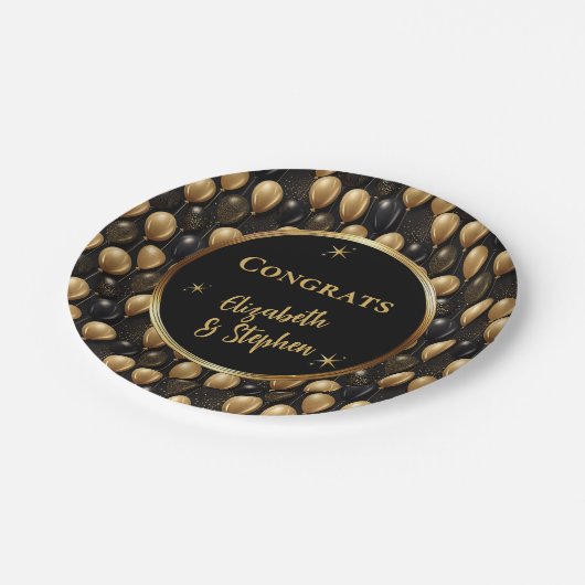 Schwarz | Gold Balloons Glückwünsche Namen Pappteller (Schrägansicht)