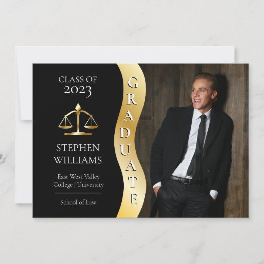 Schwarz | Gold Graduate Wave Law Justice Grad Ankündigung (Vorderseite)