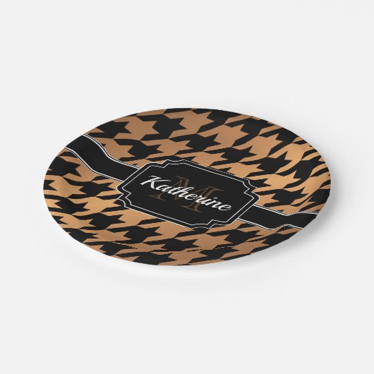 Schwarz-Gold-Hahnentrittmuster Pappteller (Schrägansicht)