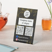 Schwarz-Gold-Marmor Sockelschild (In SItu)