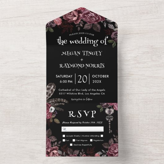 Schwarz-Gothic-Hochzeit mit floralen dunklen Rose All In One Einladung (Innen Boden)