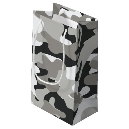 Schwarz-Grau-Camouflage-Design Kleine Geschenktüte (Rückseite Schrägansicht)