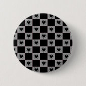 Schwarz&Grau karierte Fliese mit Herzen-Muster Button (Vorderseite)