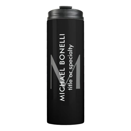 Schwarz-Grau-Monogramm Moderne Minimalistische Vor Thermosbecher (Vorderseite)