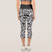Schwarz-Grau-wirbelnde Blume Capri Leggings (Rückseite)