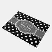 Schwarz-Graue Polka Dots Personalisiert Fußmatte (Schrägansicht)