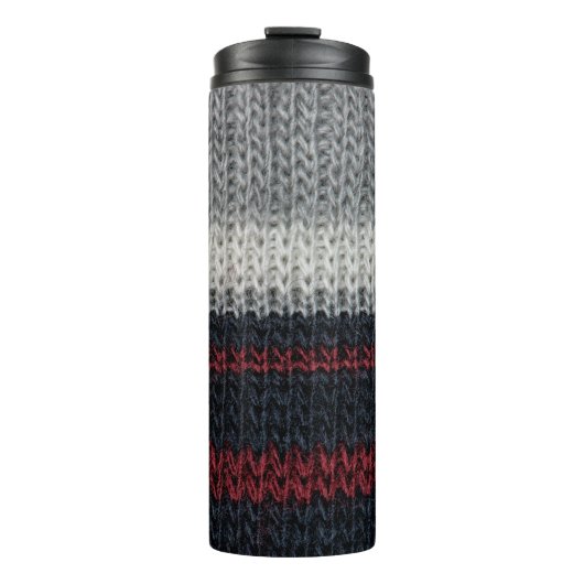 Schwarz-Graue Strickwolle mit rot-weißem Stift Thermosbecher (Vorderseite)