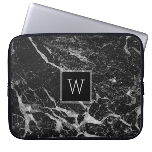Schwarz & leicht graue Marmorsteintextur Laptopschutzhülle (Vorderseite)