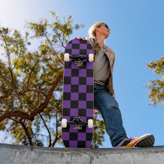 Schwarz-lila kariertes Druckmuster Skateboard (Außenbereich 1)
