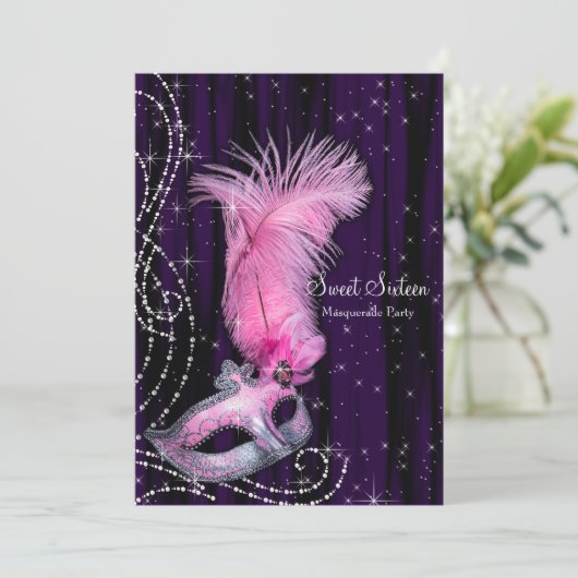 Schwarz Lila Pink Sweet 16 Masquerade Party Einladung (Stehend Vorderseite)