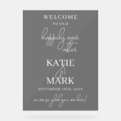 Schwarz Mattiert glücklich je nach Hochzeit Acrylschild (Vorderseite)