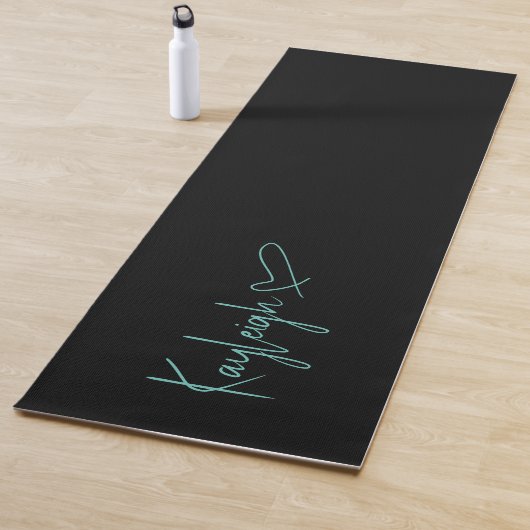 Schwarz-Mini-Skriptname mit Herz-Reversible Yogamatte (Beispiel)