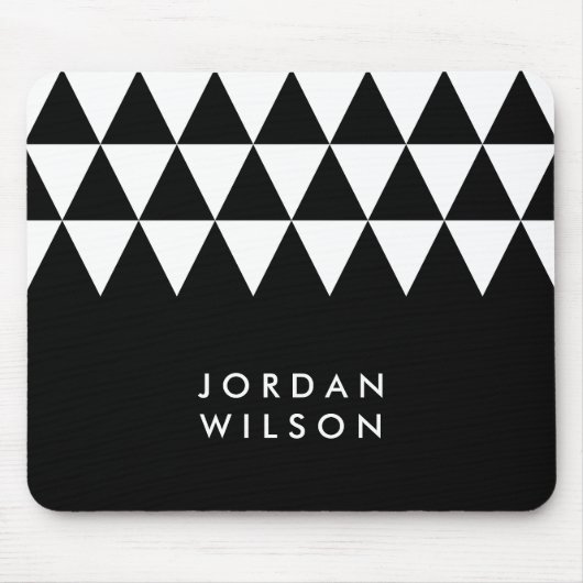 Schwarz-Minimalistisch-Modernes Weißes Dreieck-Mus Mousepad (Vorne)