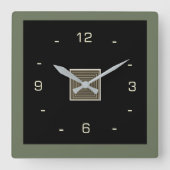 Schwarz mit Cremzahlen und Olive Border Squar Quadratische Wanduhr (Vorderseite)