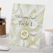 Schwarz mit Gold auf Seidenstruktur Sockelschild (In Situ)