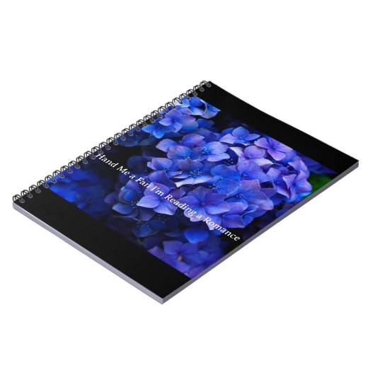 Schwarz mit lila Hydrangea & Pass MASI - ein Fanmo Notizblock (Linke Seite)