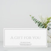 Schwarz mit Logo und Geschenkgutschein Einladung (Stehend Vorderseite)