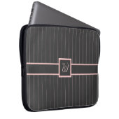 Schwarz mit rosa Pinstripes Laptop-Sieb Laptopschutzhülle (Vorne Rechts)