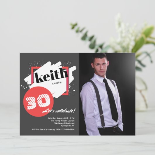 Schwarz mit roten Details Horizontal Foto Einladun Einladung (Stehend Vorderseite)