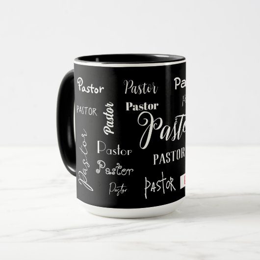 Schwarz mit weißem Schriftart Beliebte Pastor Sign Tasse (Vorderseite Links)