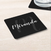 Schwarz-Modern-Script-Personalisiert-Monogramm und Rechteckiger Pappuntersetzer (angewinkelt)